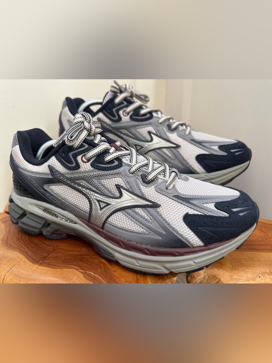 Mizuno Other - Mizuno Men's Athletic Running Shoes - Gray, Navy & Silver